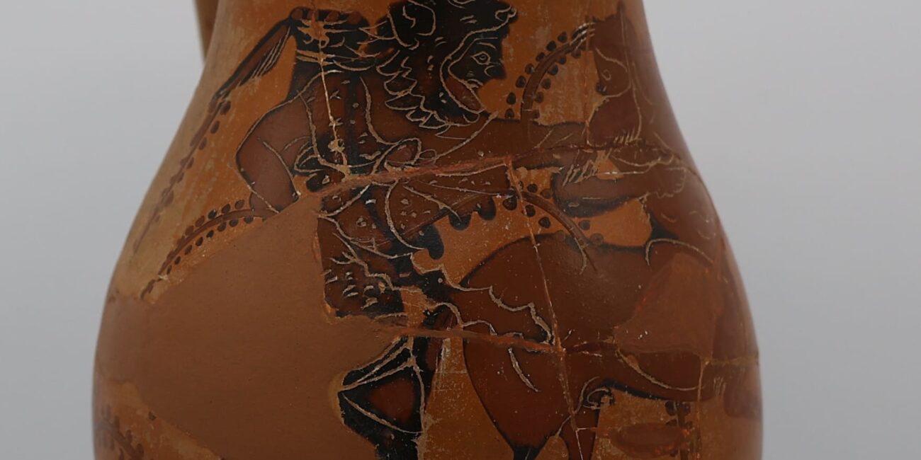 Olpe-attica-a-figure-nere-Tumulo-Cima-Tomba-7-meta-del-VI-secolo-avanti-Cristo