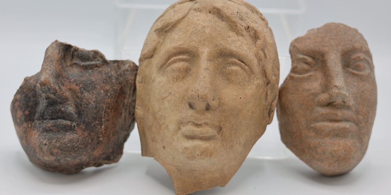 Teste-di-offerente-santuario-La-Noce-Localita-San-Simone-III-II-secolo-avanti-Cristo