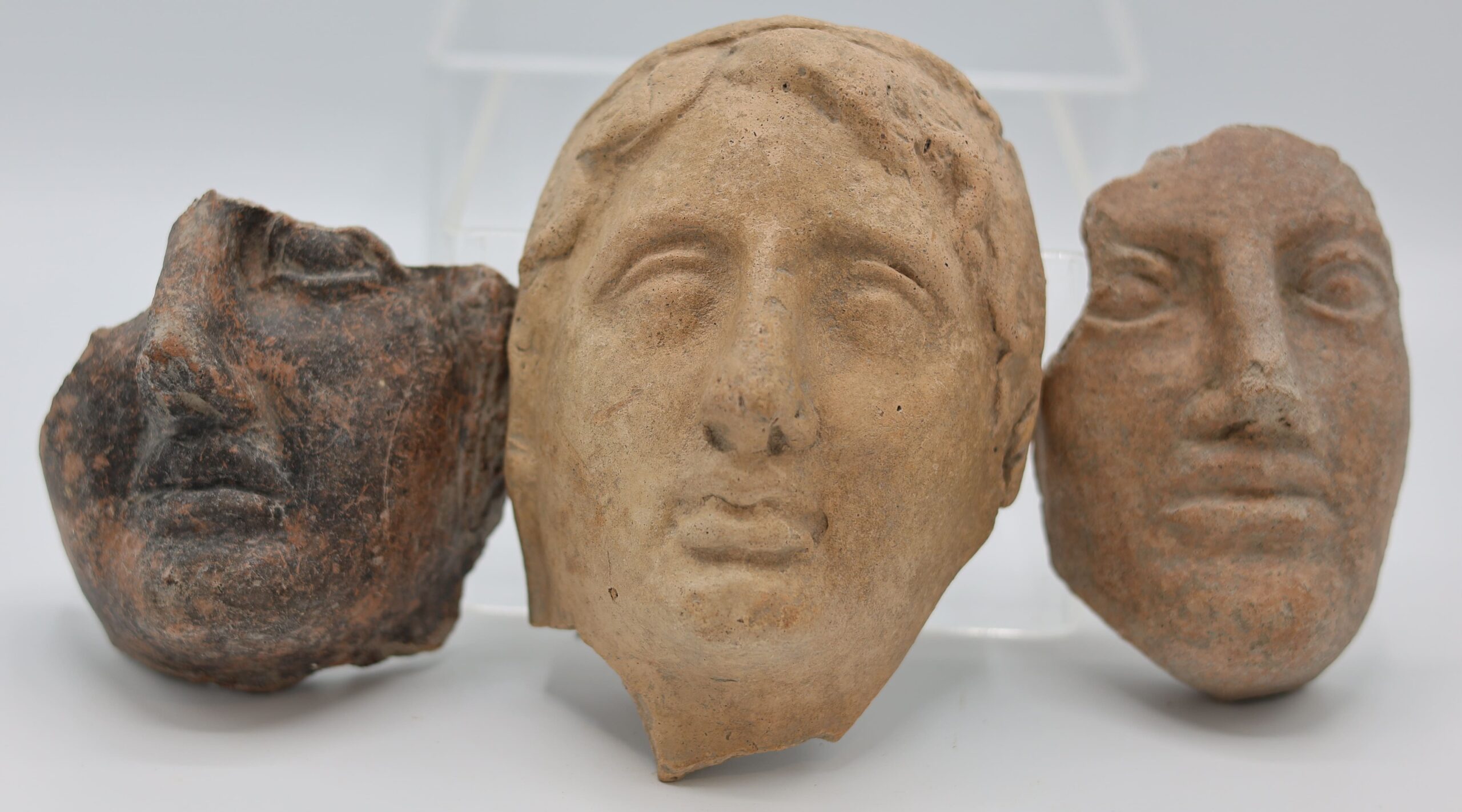 Teste-di-offerente-santuario-La-Noce-Localita-San-Simone-III-II-secolo-avanti-Cristo