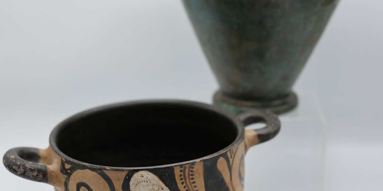 Corredi-ceramici-e-in-bronzo-Tomba-IXSan-Giuliano-pendici-meridionali