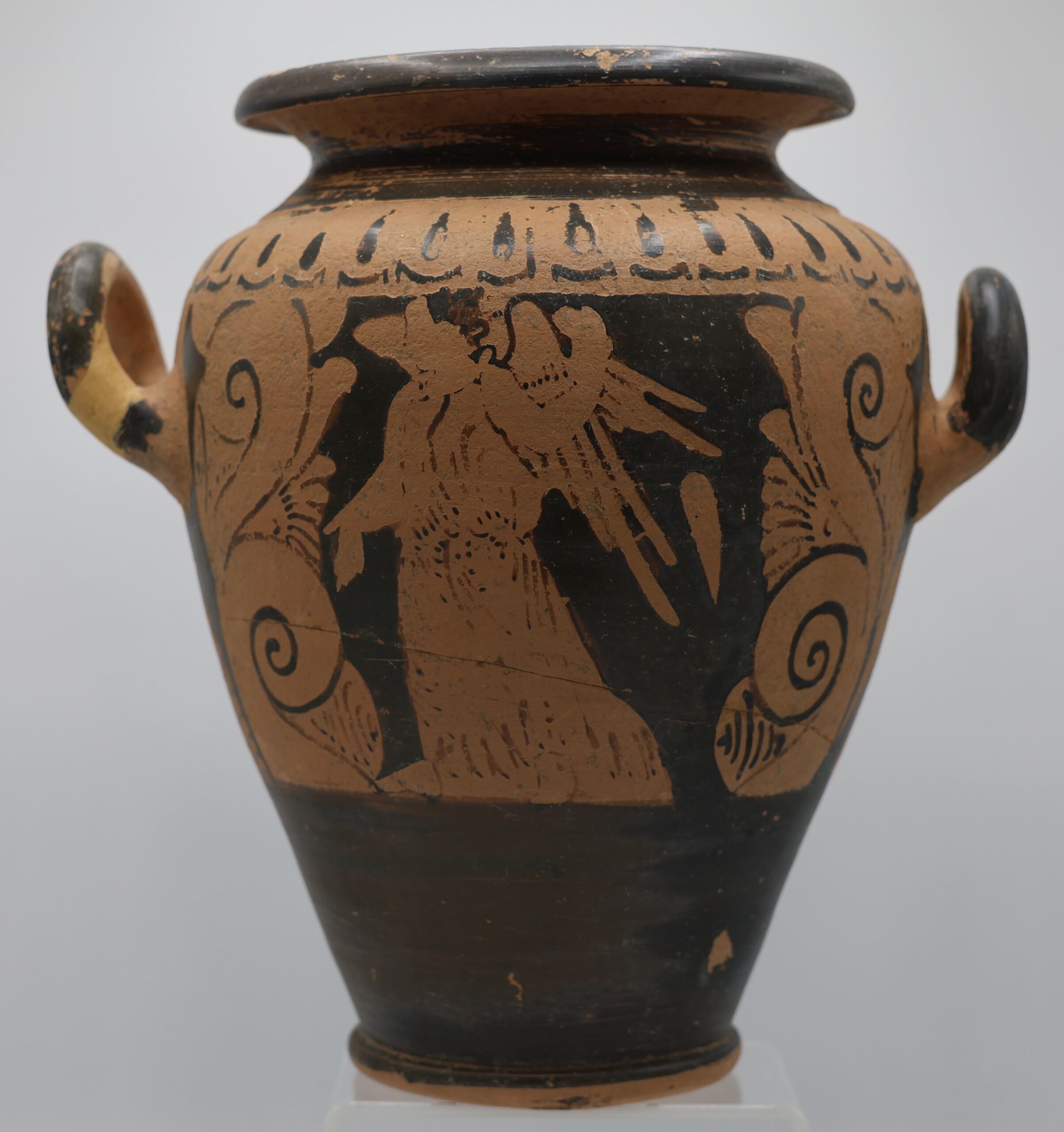 Stamnos-etrusco-a-figure-rosse-Via-Sepolcrale-localita-Chiusa-Cima-fine-IV-secolo-avanti-Cristo